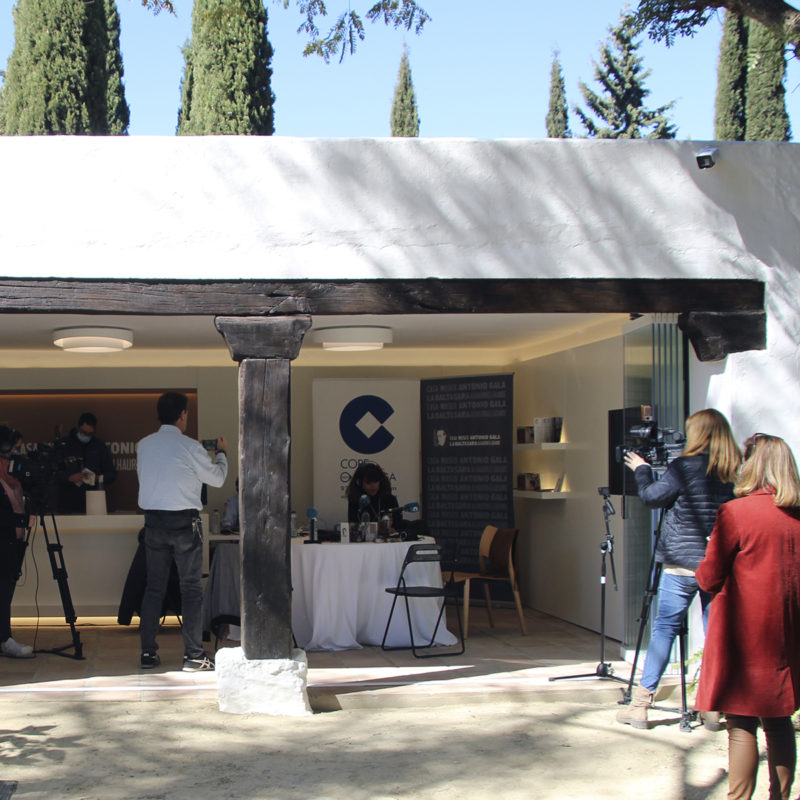Cadena COPE y cadena SER visitan La Baltasara en el día de su apertura al público